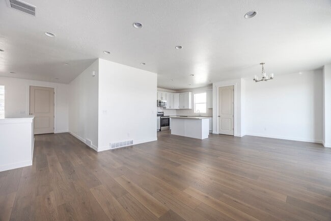 Building Photo - 2526 N 3670 W