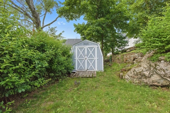Building Photo - 24 Annadale St