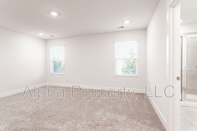 Building Photo - 206 Round Back Wy
