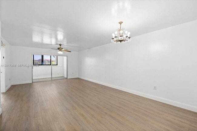 Building Photo - 1351 SW 141st Ave