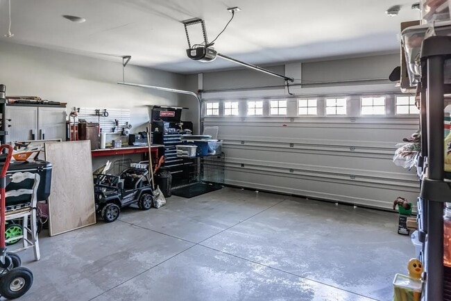 Building Photo - 515 Villa Ln