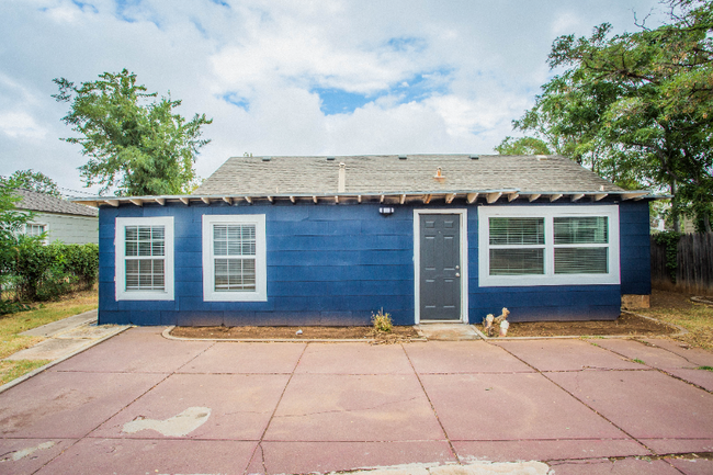 Building Photo - 2409 30th St