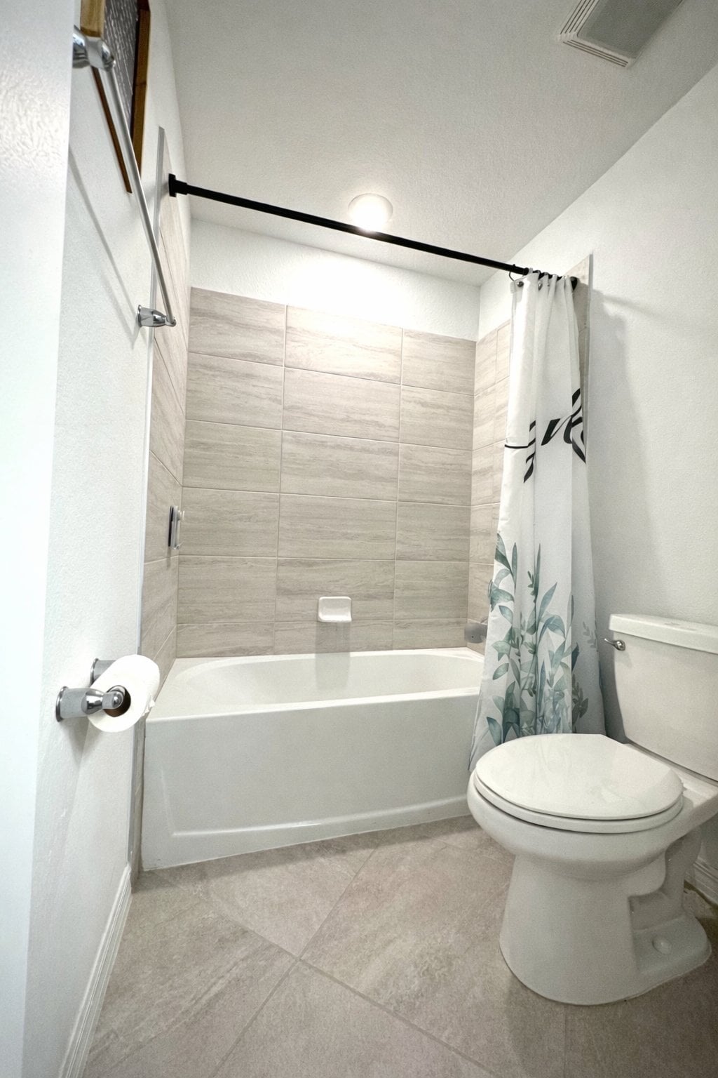 Building Photo - 14598 Cantabria Dr