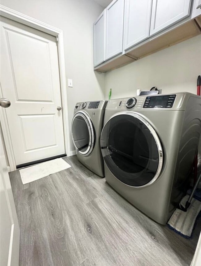 Building Photo - 844 Rd 5109