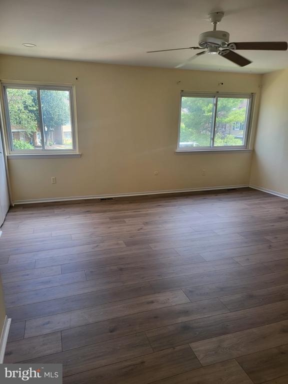 Building Photo - 1045 Pendleton Ct