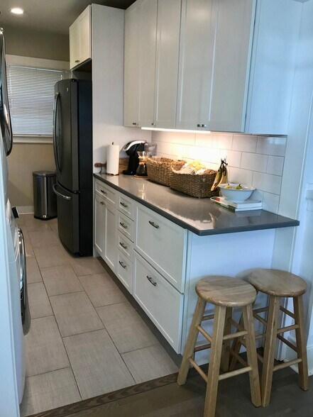 Updated Kitchen - 906 W Howe St