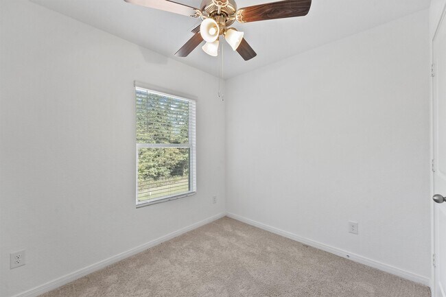 Building Photo - 771 Plum Tree Cir