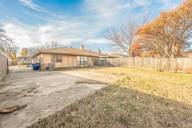 Building Photo - 808 Blessing Creek Dr