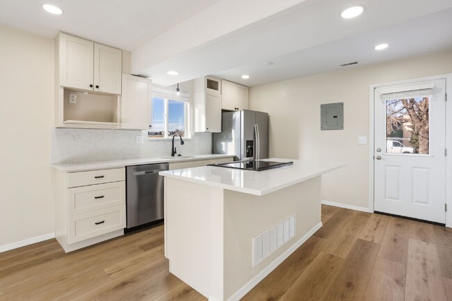 Building Photo - 2376 Washo Cir