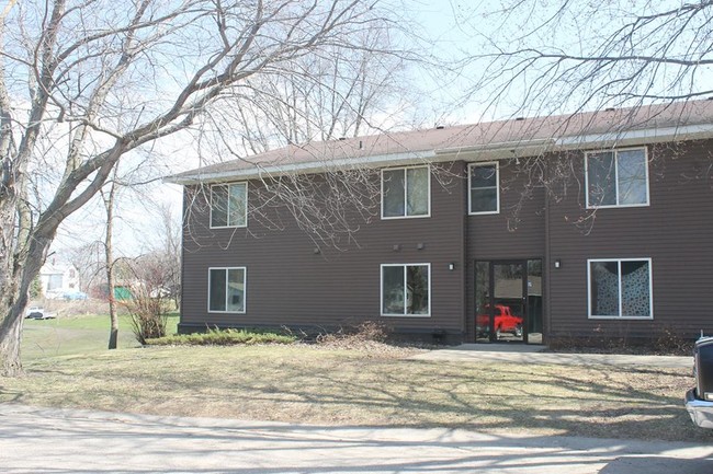 Primary Photo - 413 3rd St N