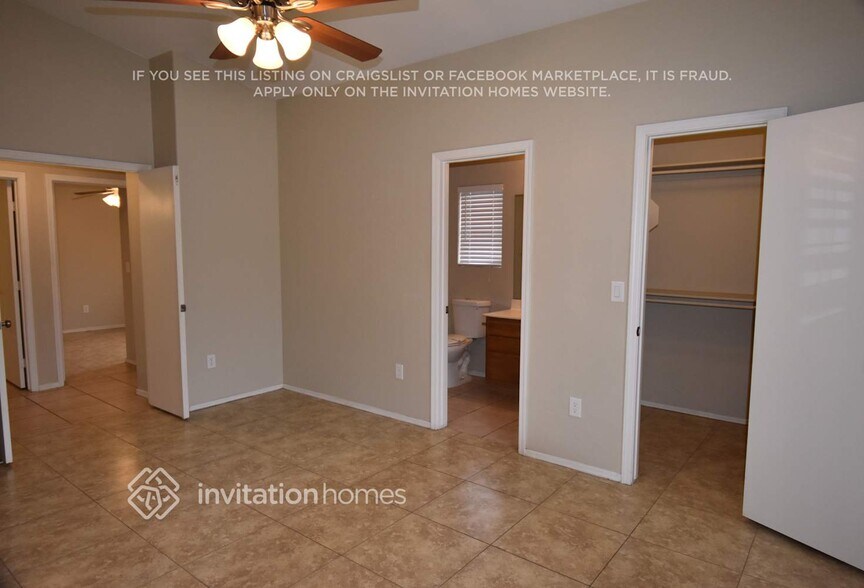 Building Photo - 907 E Morelos St