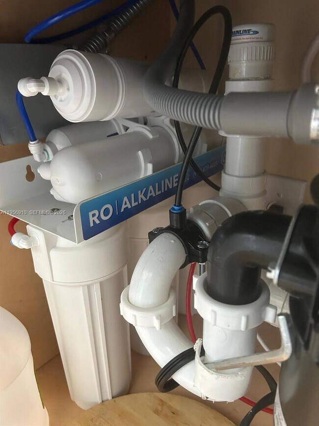 Building Photo - 413 Akin Pl