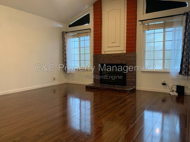 Building Photo - 3836 Glengarry Dr