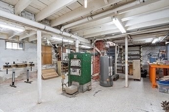 Building Photo - 27 Fuller Rd