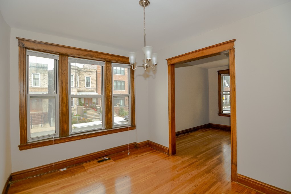 Building Photo - 2457 W Rice St