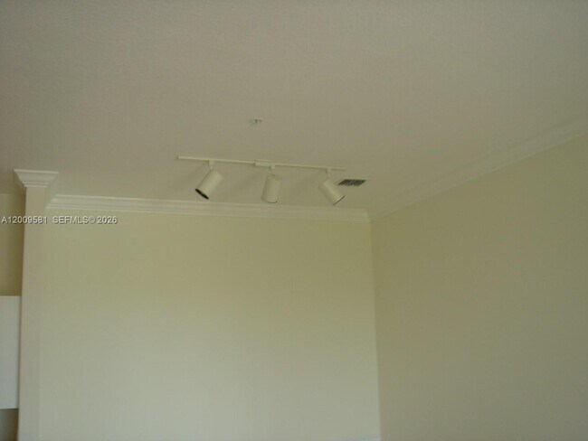 Building Photo - 4404 SW 160th Ave