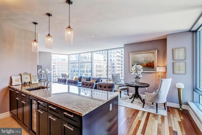 Building Photo - 1414 S Penn Square