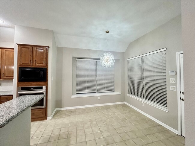 Building Photo - 16807 Laguna Springs Dr