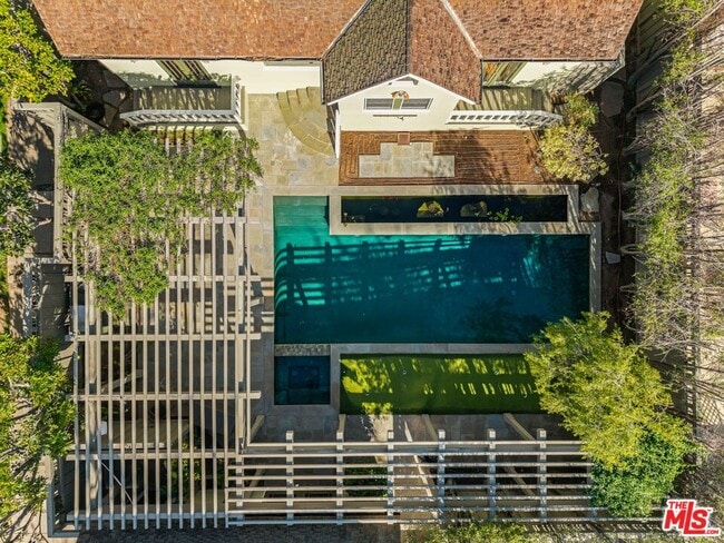 Building Photo - 602 11th St