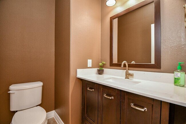 Building Photo - 5551 Mangrove Creek Ln
