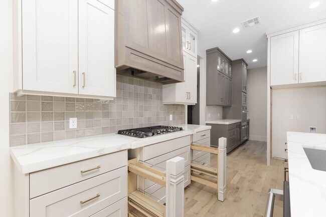 Building Photo - Gorgeous 5 bed 4 bath in Desert Canyons