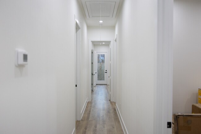 Building Photo - 3907 Maggie St