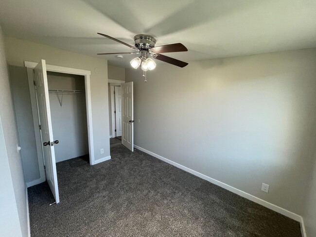 Building Photo - Great 3 Bed/1 Bath in Ogden