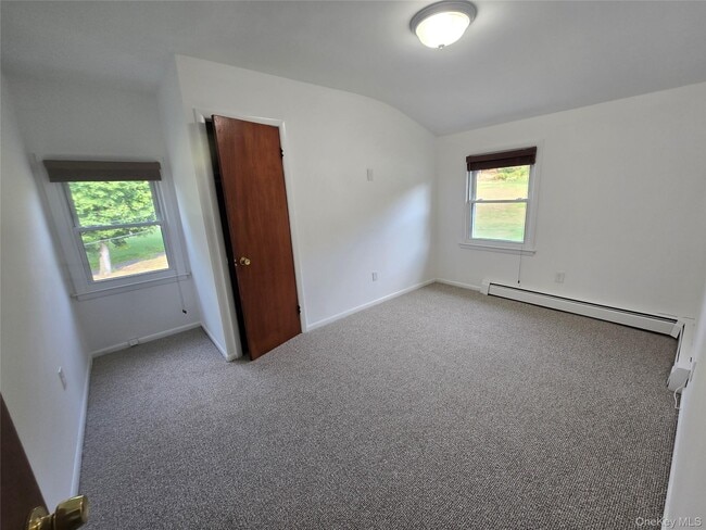 Building Photo - 202 Peekskill Hollow Rd