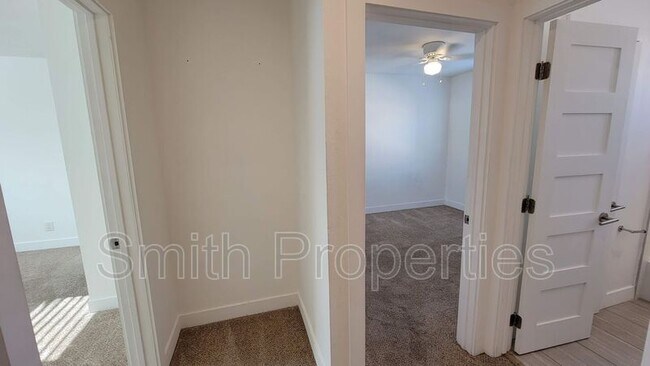 Building Photo - 3868 W 132nd St