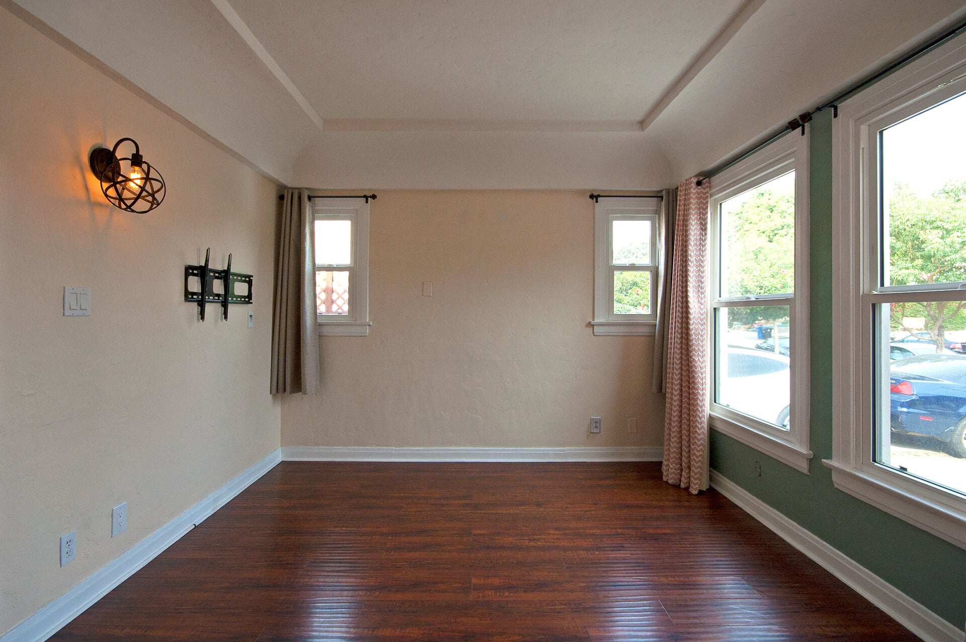 Building Photo - 4032 Garden Ave