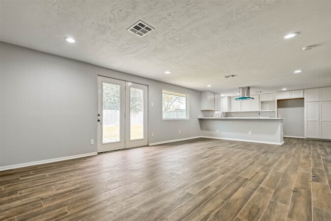 Building Photo - 4418 Knotty Oaks Trail
