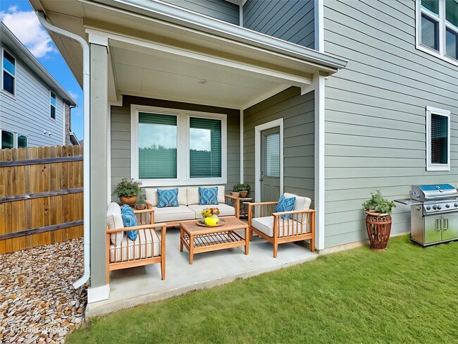 Building Photo - 2437 Roosevelt Rd