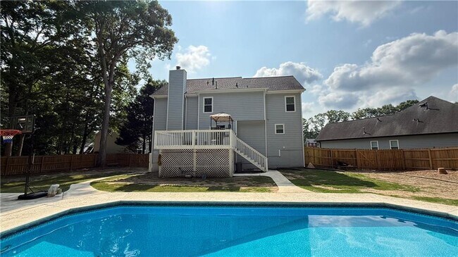 Building Photo - 737 Calico Ln