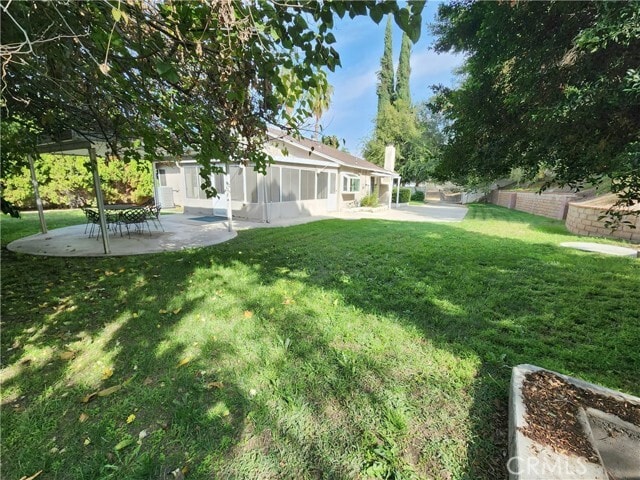 Building Photo - 5165 Pearblossom Dr