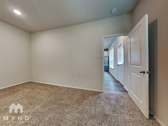 Building Photo - 11731 Miller Cir