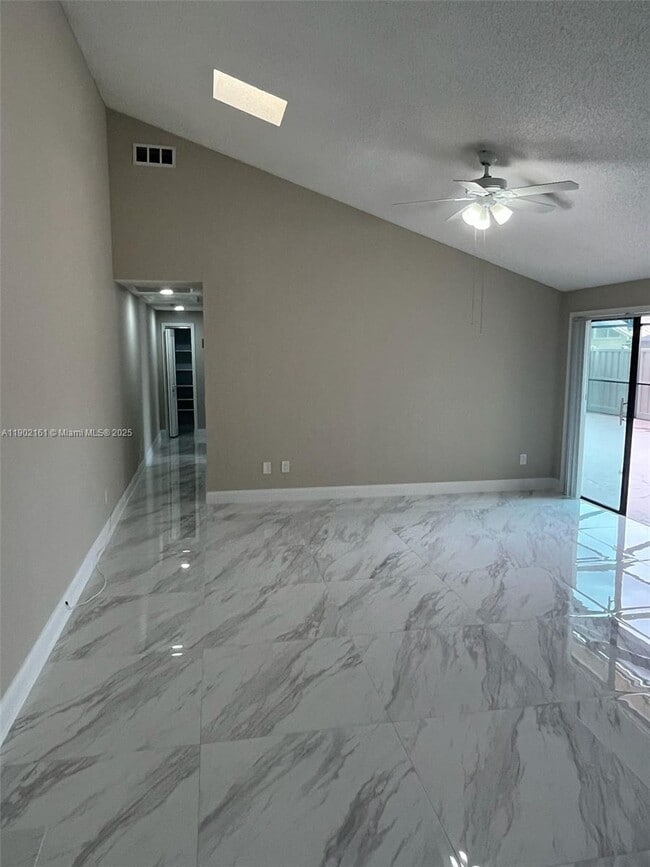 Building Photo - 5416 Eagle Lake Dr