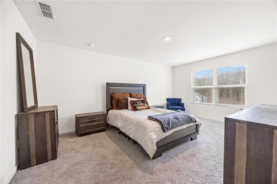 Building Photo - 2684 Toucan Wy