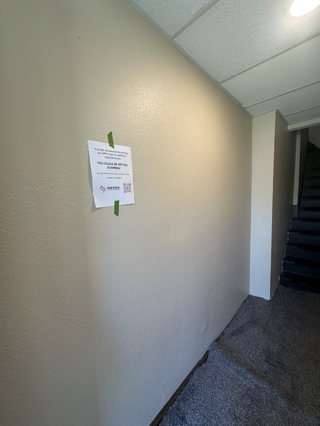 Building Photo - 316 Linn St