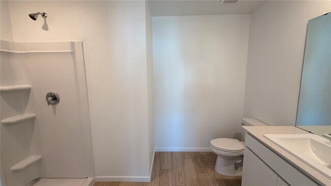 Building Photo - 807 Lynx St