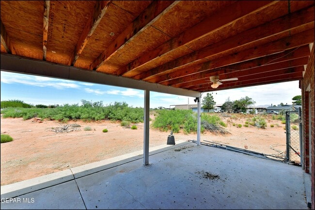 Building Photo - 14101 Koshare Ct