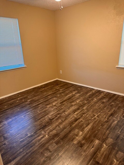 Building Photo - 3514 Summit Ln