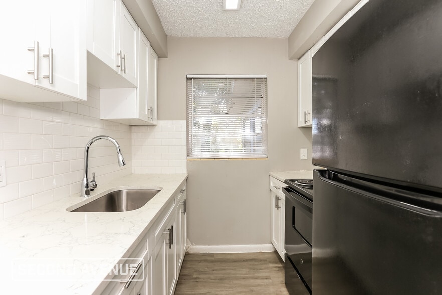 Building Photo - 4616 Nelmar Pl