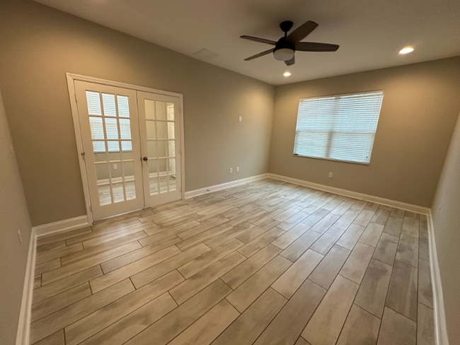 Building Photo - 5350 Costa Del Sol Dr