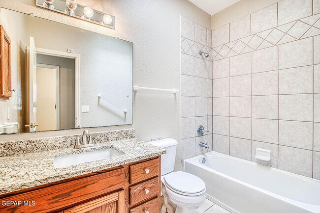 Building Photo - 6076 Los Siglos Dr