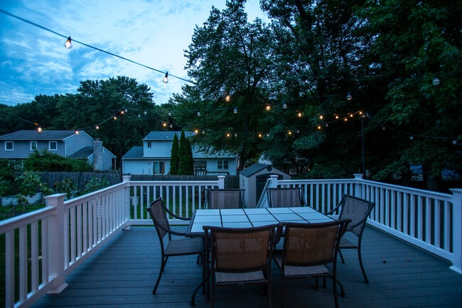 Building Photo - 107 Navaho Ct