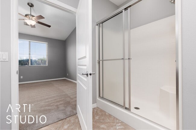 Building Photo - Welcome to your dream home located in the ...