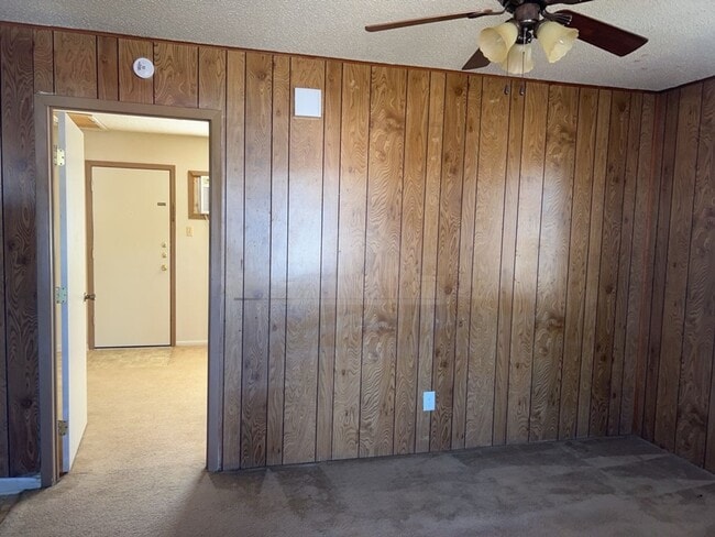 Building Photo - 110 Ave F Ave