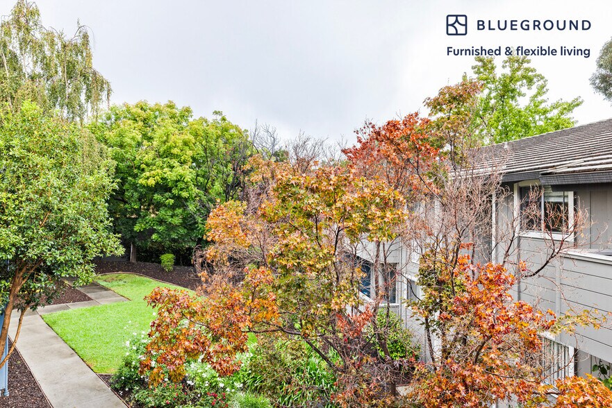 Building Photo - 202 Calvert Dr