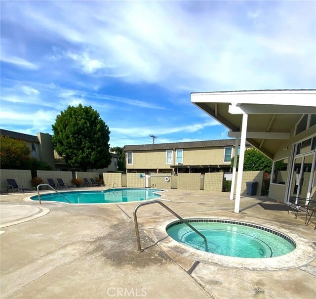 Building Photo - 1582 Mitchell Ave