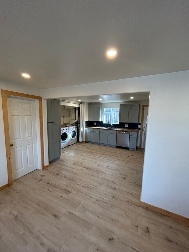 Building Photo - 156-166 A St W (CG)